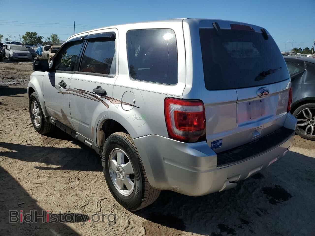 2011 FORD ESCAPE - VIN: 1FMCU0C77BKB70434 - Фото 2