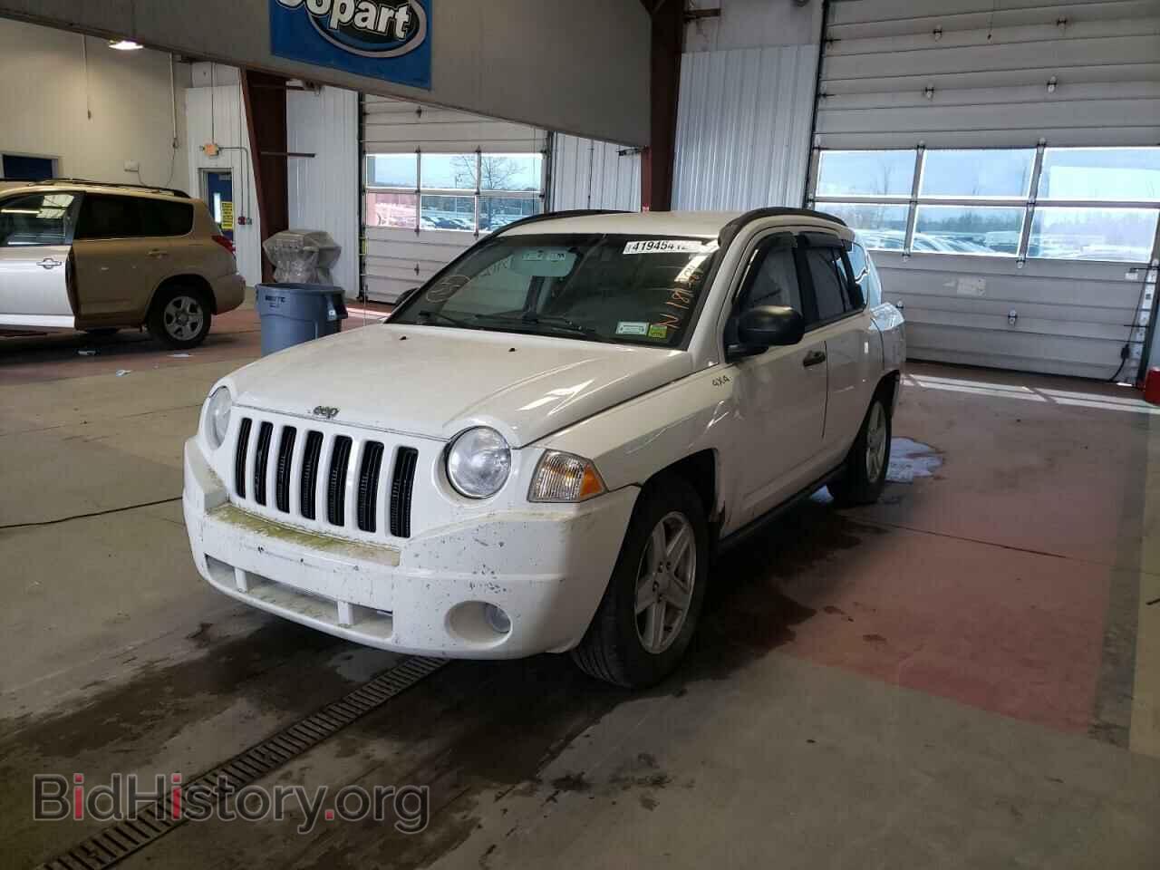 2007 JEEP COMPASS - VIN: 1J8FF47WX7D153670 - Фото 2