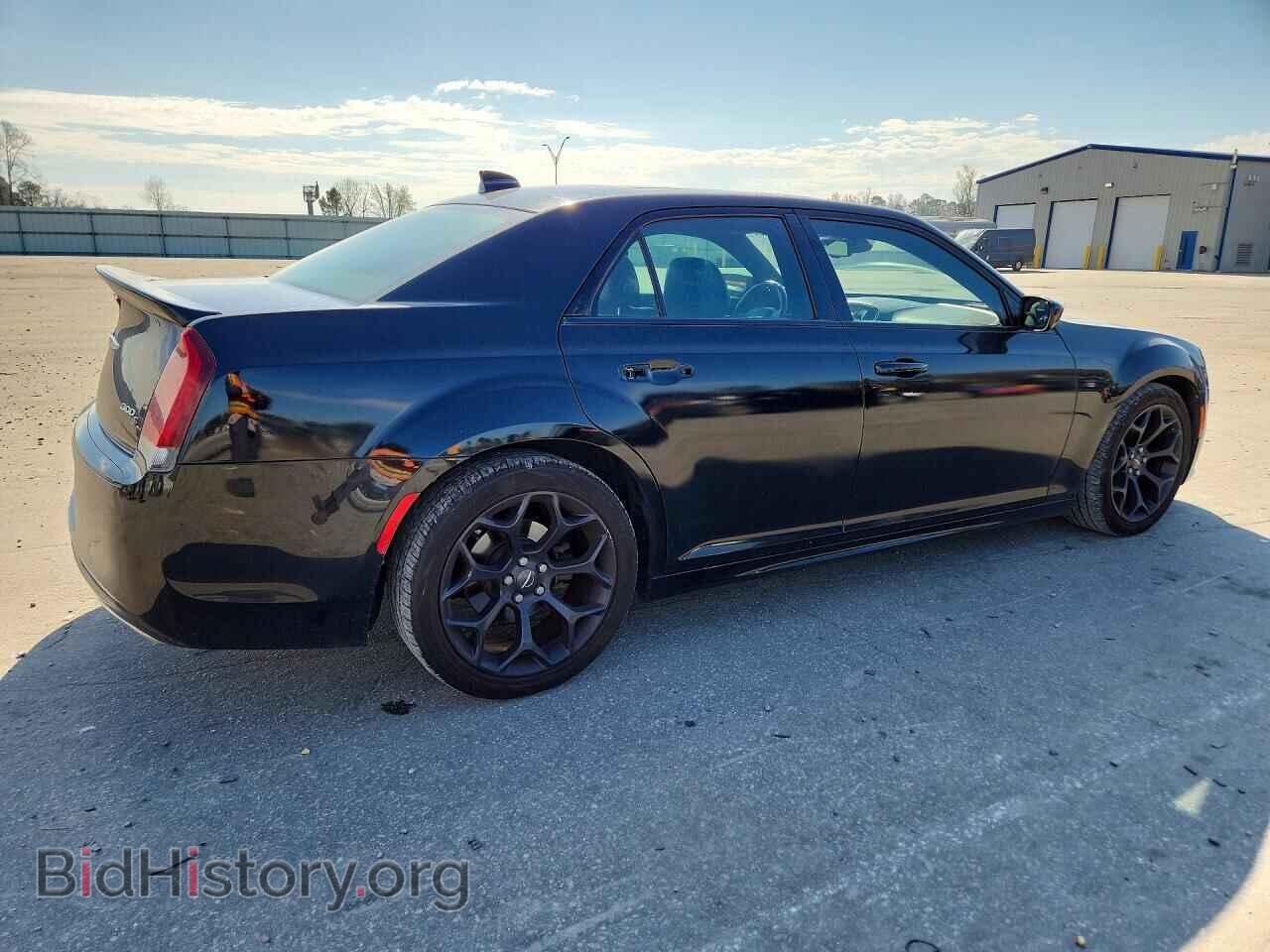 2019 CHRYSLER 300 - VIN: 2C3CCABT2KH580419 - Фото 3
