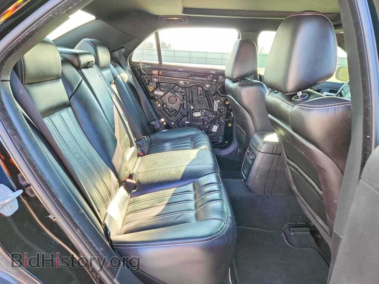 2019 CHRYSLER 300 - VIN: 2C3CCABT2KH580419 - Фото 10