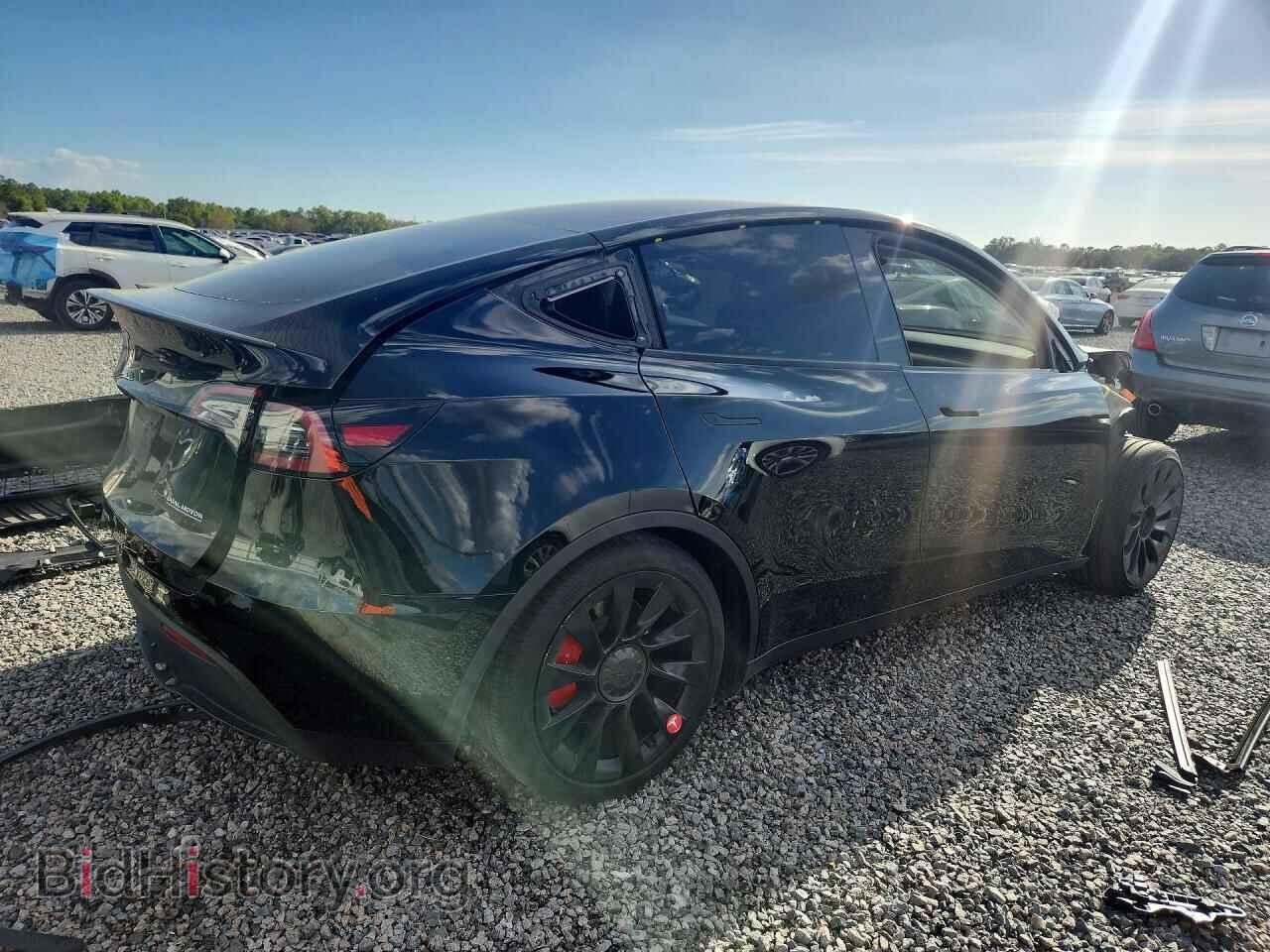 2024 TESLA MODEL Y - VIN: 7SAYGDEF5RA282217 - Фото 3