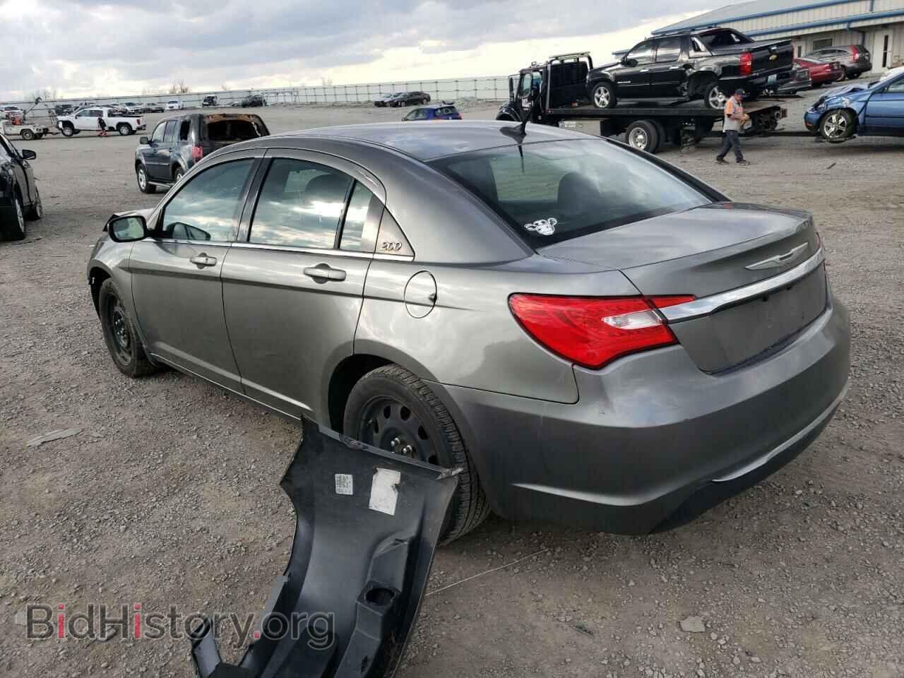 2013 CHRYSLER 200 - VIN: 1C3CCBAB2DN647366 - Photo 2