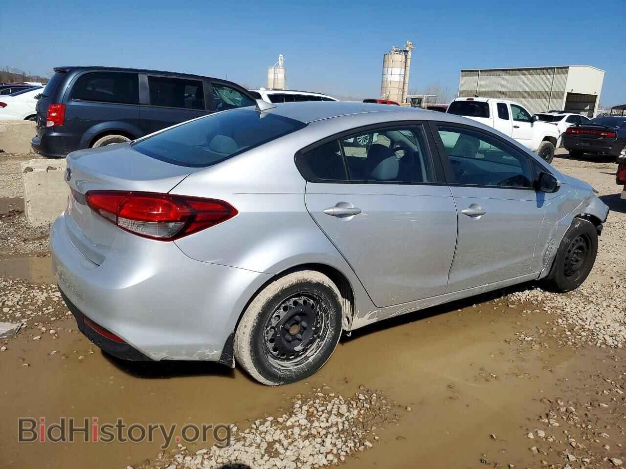 2017 KIA FORTE - VIN: 3KPFL4A78HE018883 - Фото 3