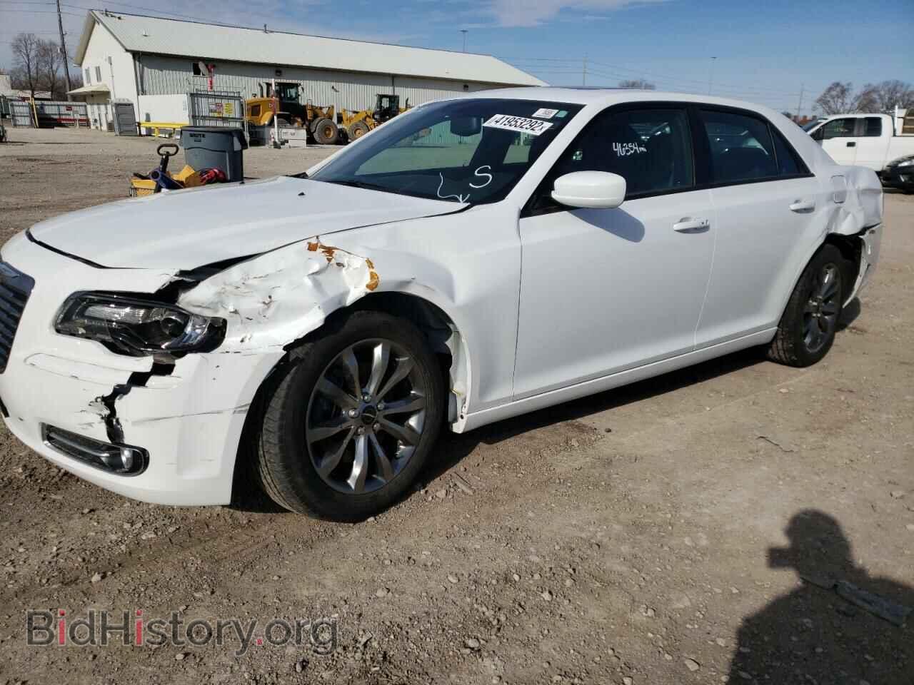 2014 CHRYSLER 300 - VIN: 2C3CCAGG9EH365913 - Фото 9