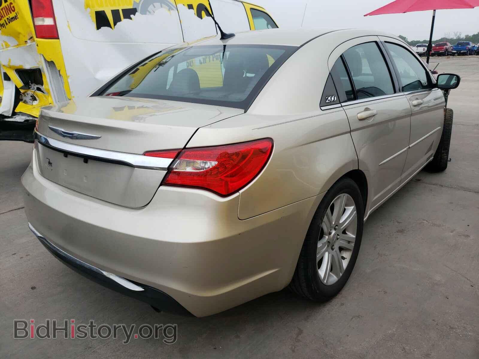 2013 CHRYSLER 200 - VIN: 1C3CCBBB3DN704334 - Фото 4