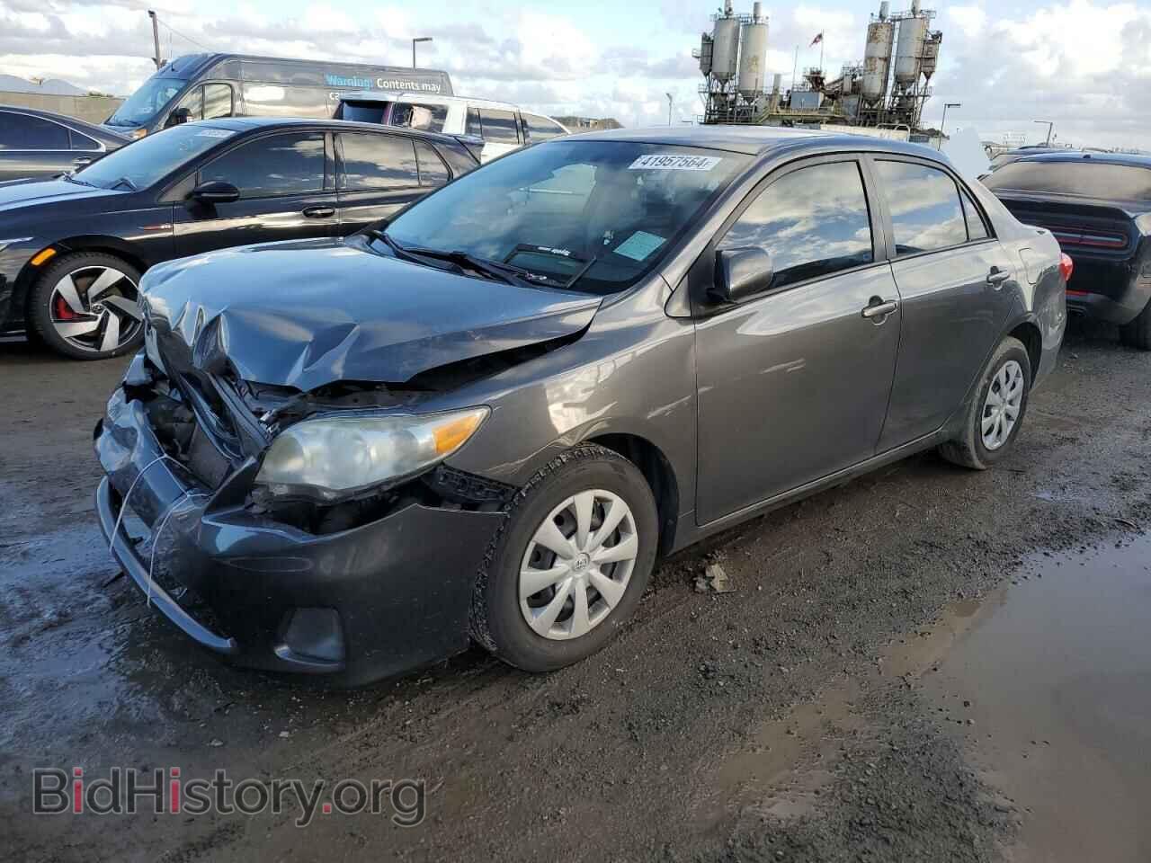Фотография 2T1BU4EEXBC618539 - TOYOTA COROLLA 2011