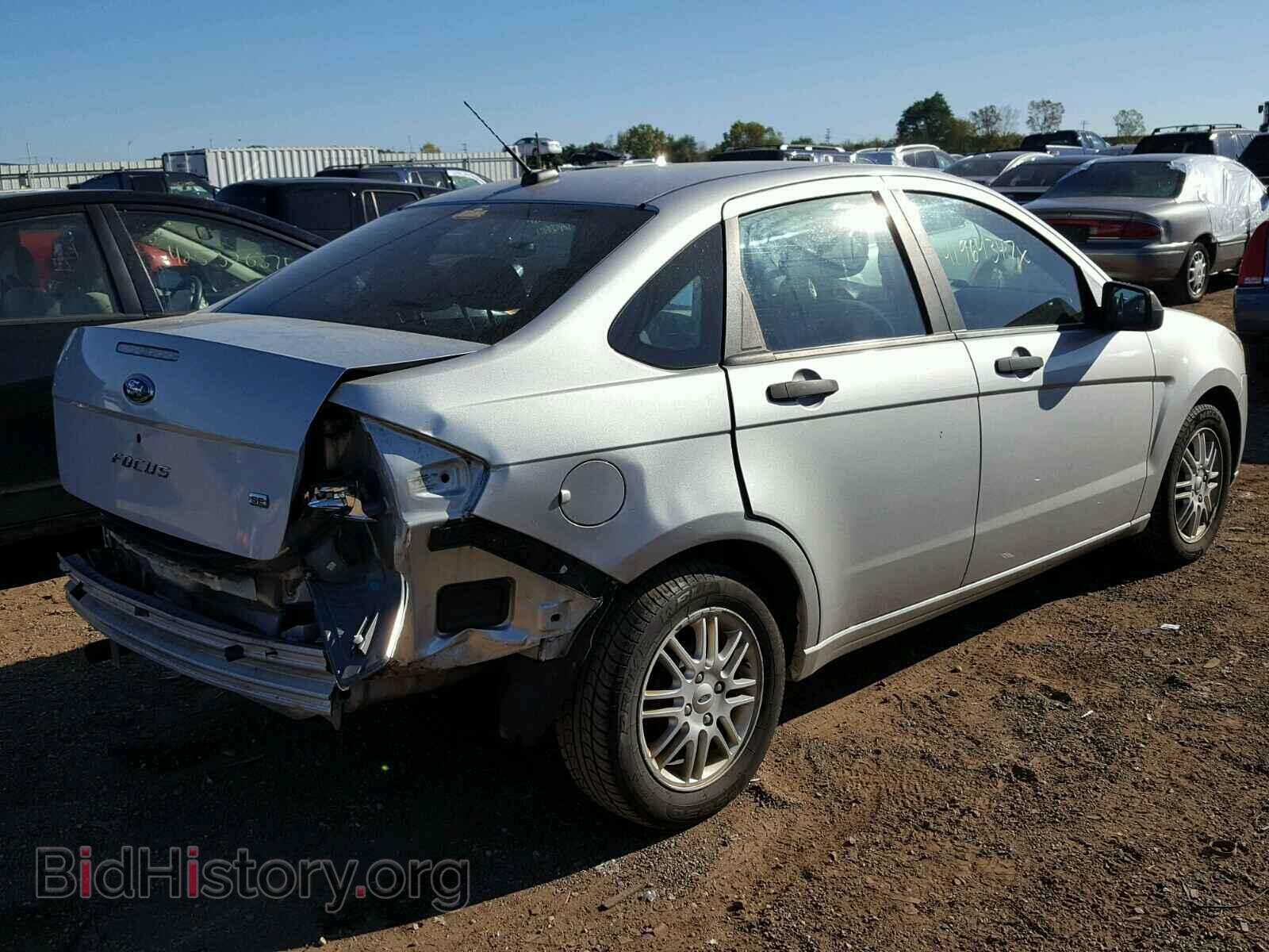 2009 FORD FOCUS - VIN: 1FAHP35N09W252500 - Фото 4