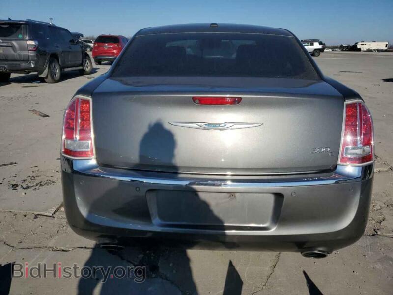 2012 Chrysler 300 (VIN 2C3CCAET3CH237910) — фото 6 из 12