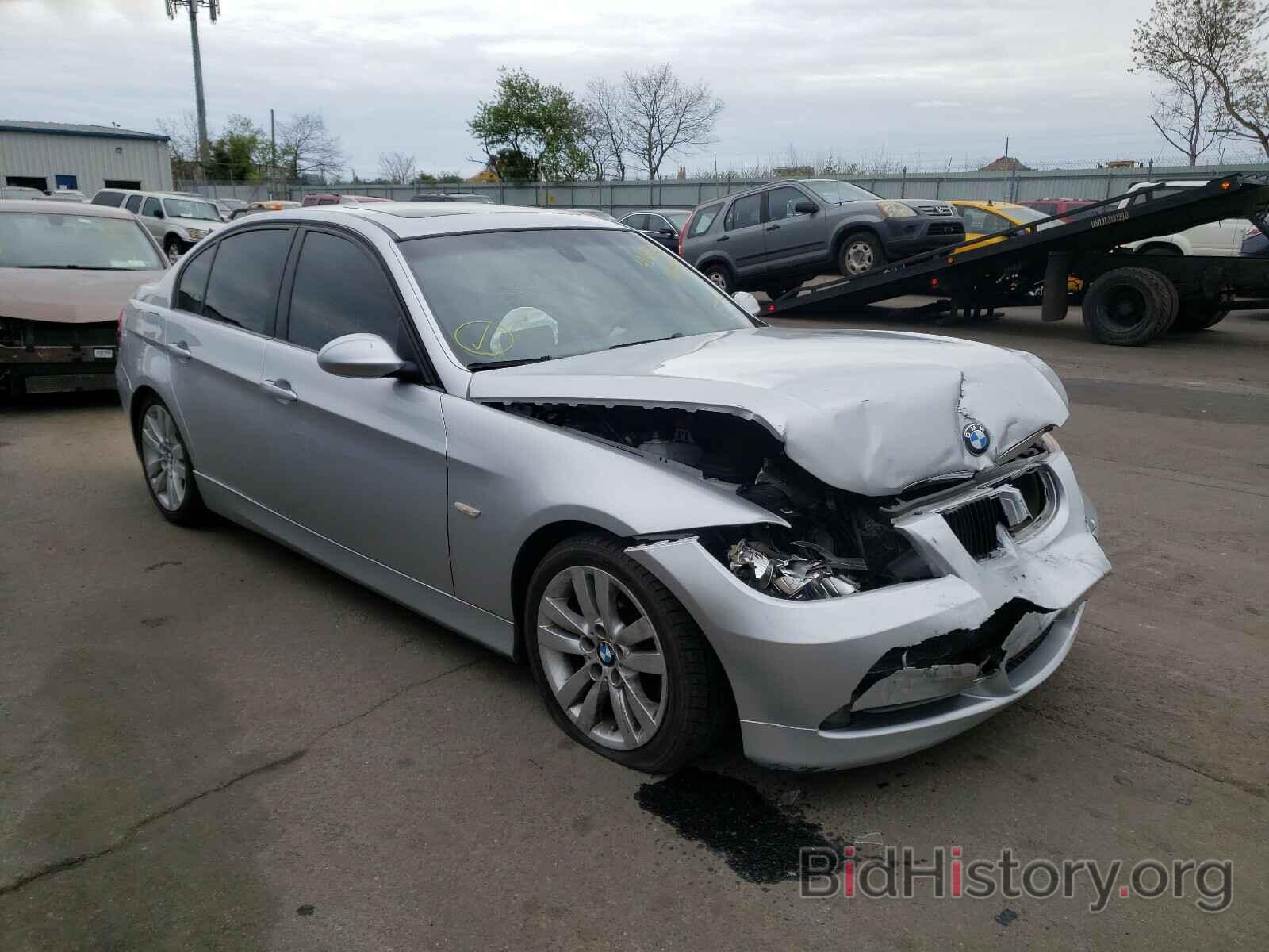 Photo WBAVA33508FV66449 - BMW 3 SERIES 2008