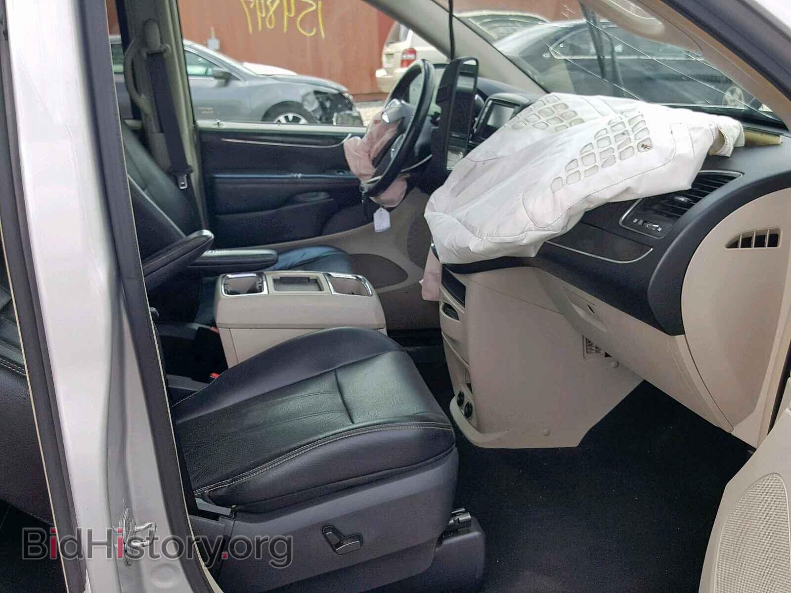 2011 CHRYSLER TOWN & COU - VIN: 2A4RR8DG4BR613051 - Фото 5