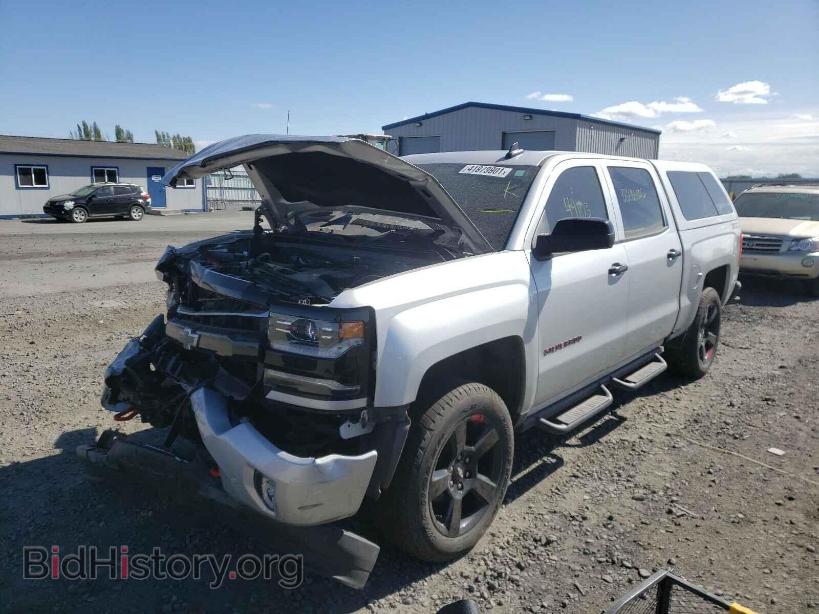 2018 CHEVROLET SILVERADO - VIN: 3GCUKSEC1JG181536 - Фото 2