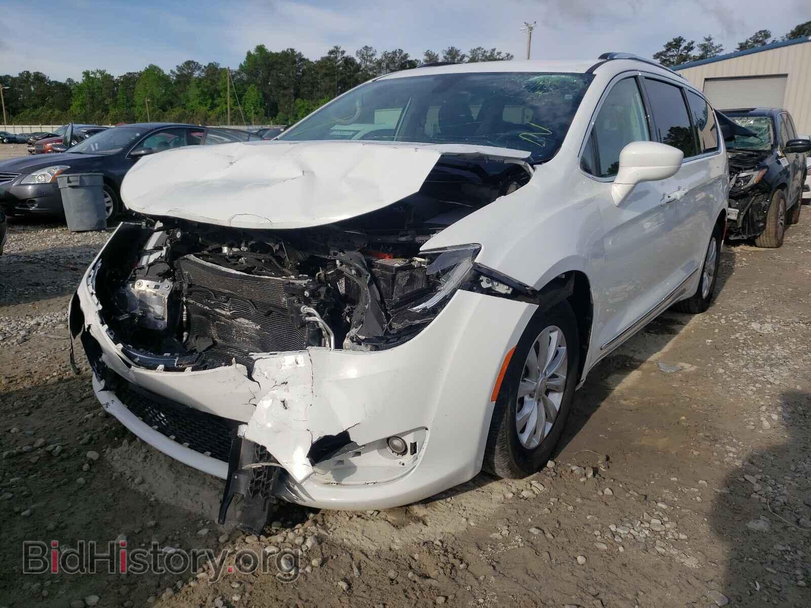 2019 CHRYSLER PACIFICA - VIN: 2C4RC1BG4KR560482 - Photo 2