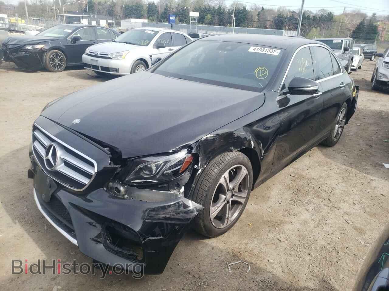 2017 MERCEDES-BENZ E-CLASS - VIN: WDDZF4KB4HA160809 - Фото 2