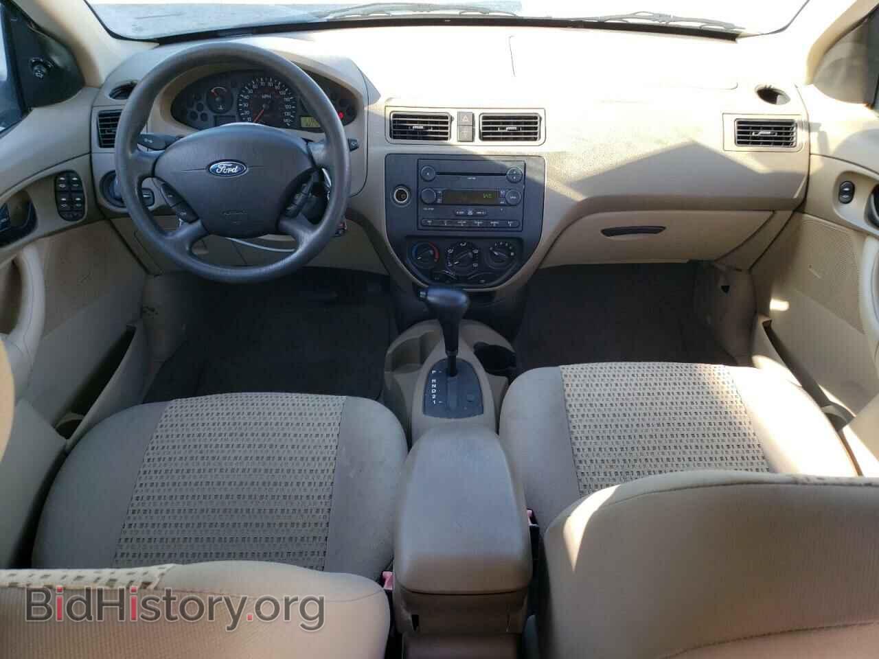 2007 FORD FOCUS - VIN: 1FAHP34N47W359595 - Фото 8