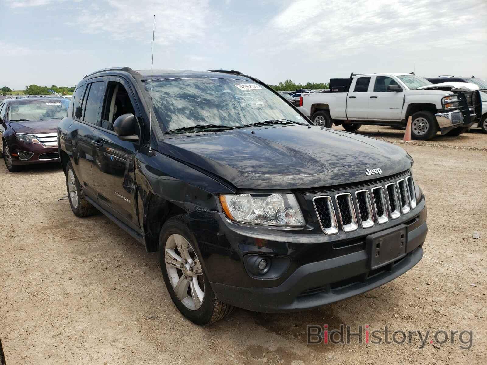 Photo 1J4NT1FB7BD208393 - JEEP COMPASS 2011