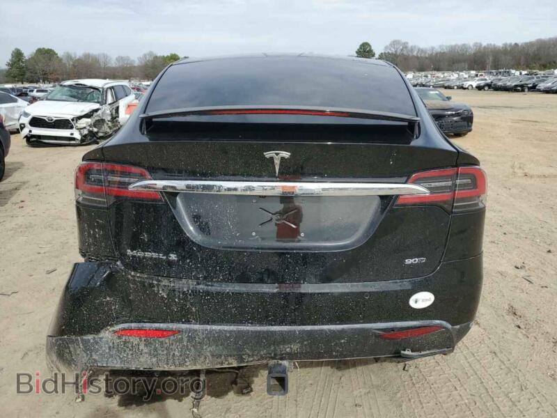 2017 Tesla MODEL X (VIN 5YJXCDE2XHF049162) — photo 6 of 12