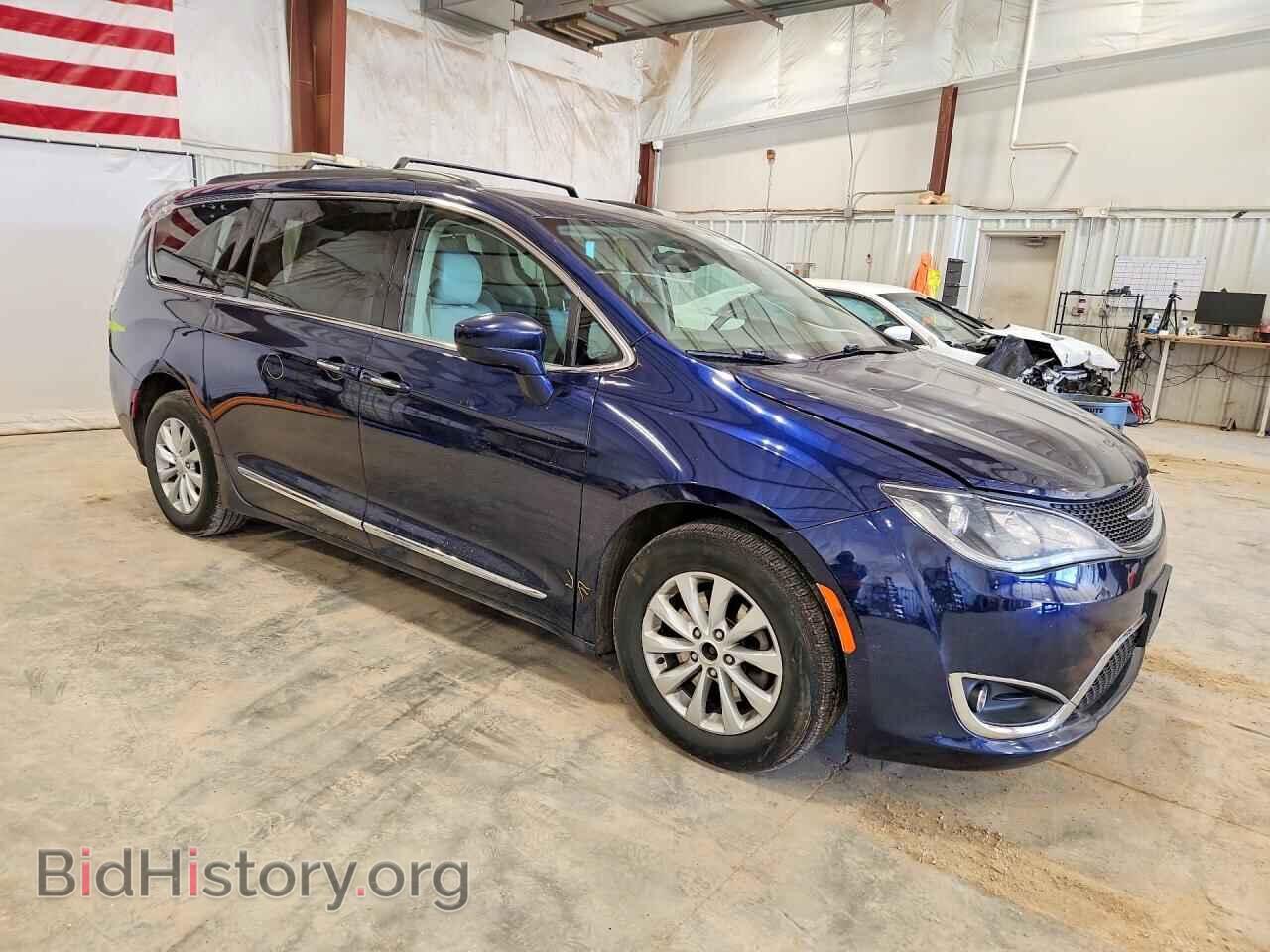2017 CHRYSLER PACIFICA - VIN: 2C4RC1BGXHR691831 - Фото 4