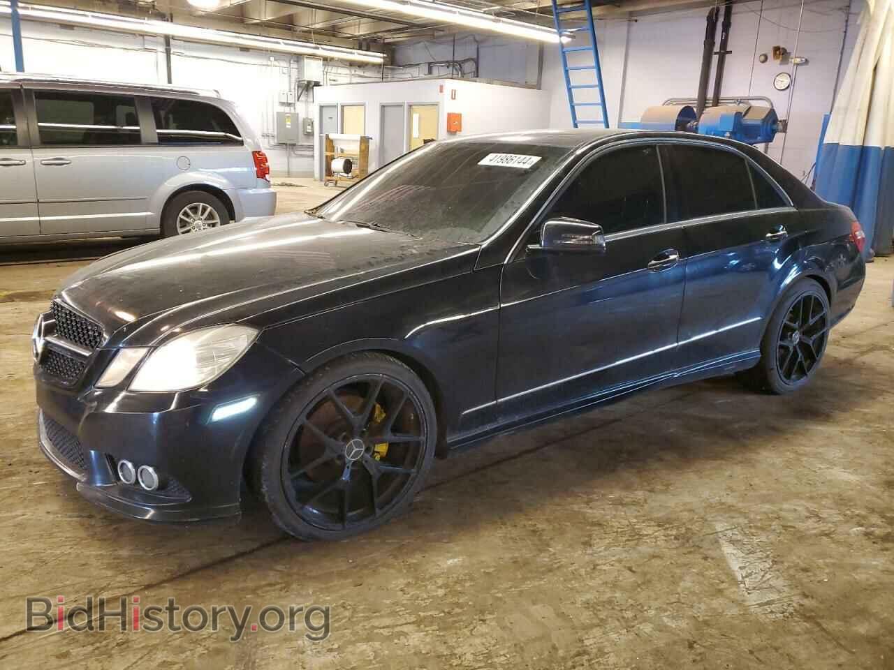 Photo WDDHF8HB7AA236183 - MERCEDES-BENZ E-CLASS 2010