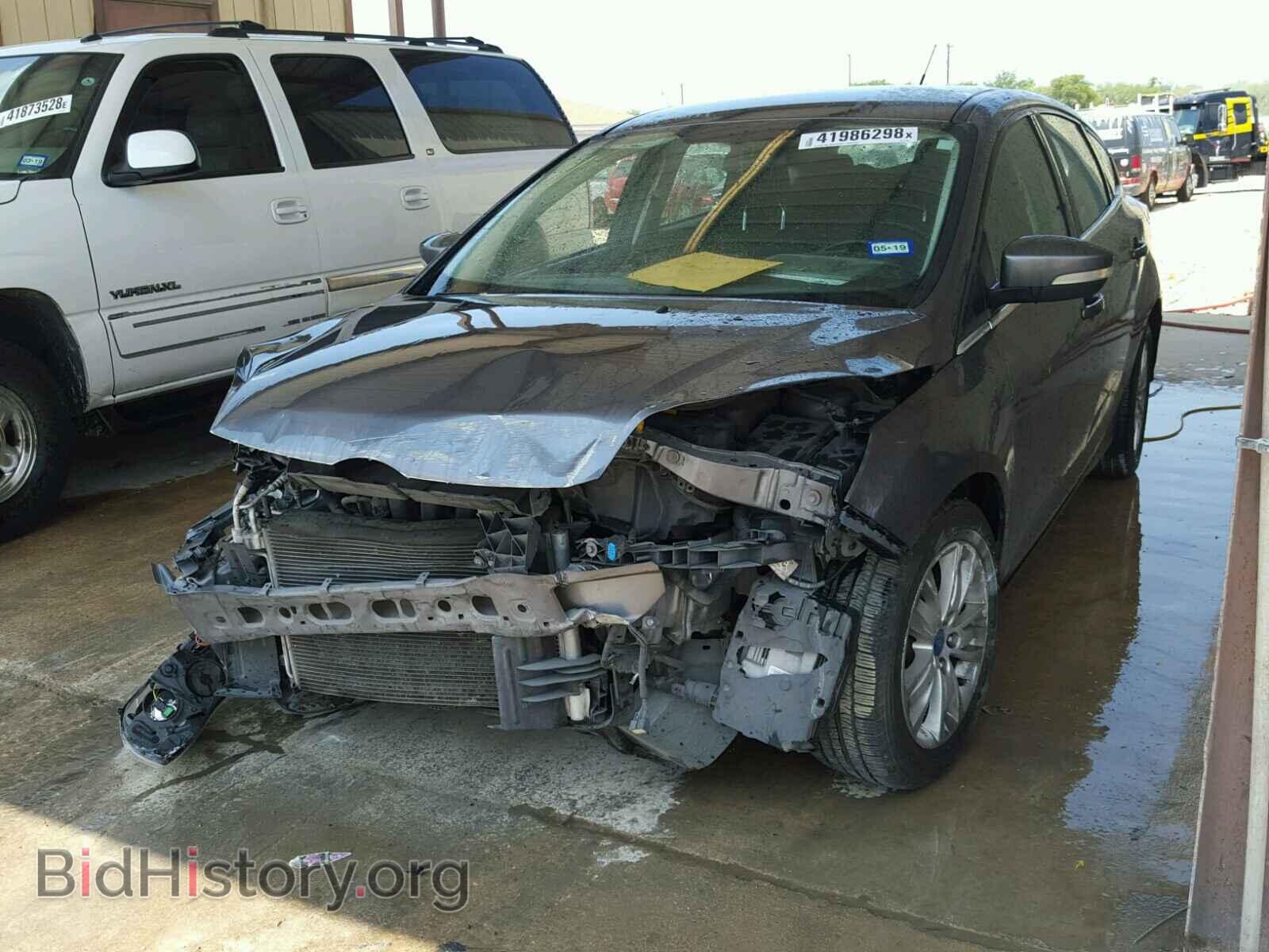 2012 Ford FOCUS (VIN 1FAHP3M24CL131761) — photo 2 of 10