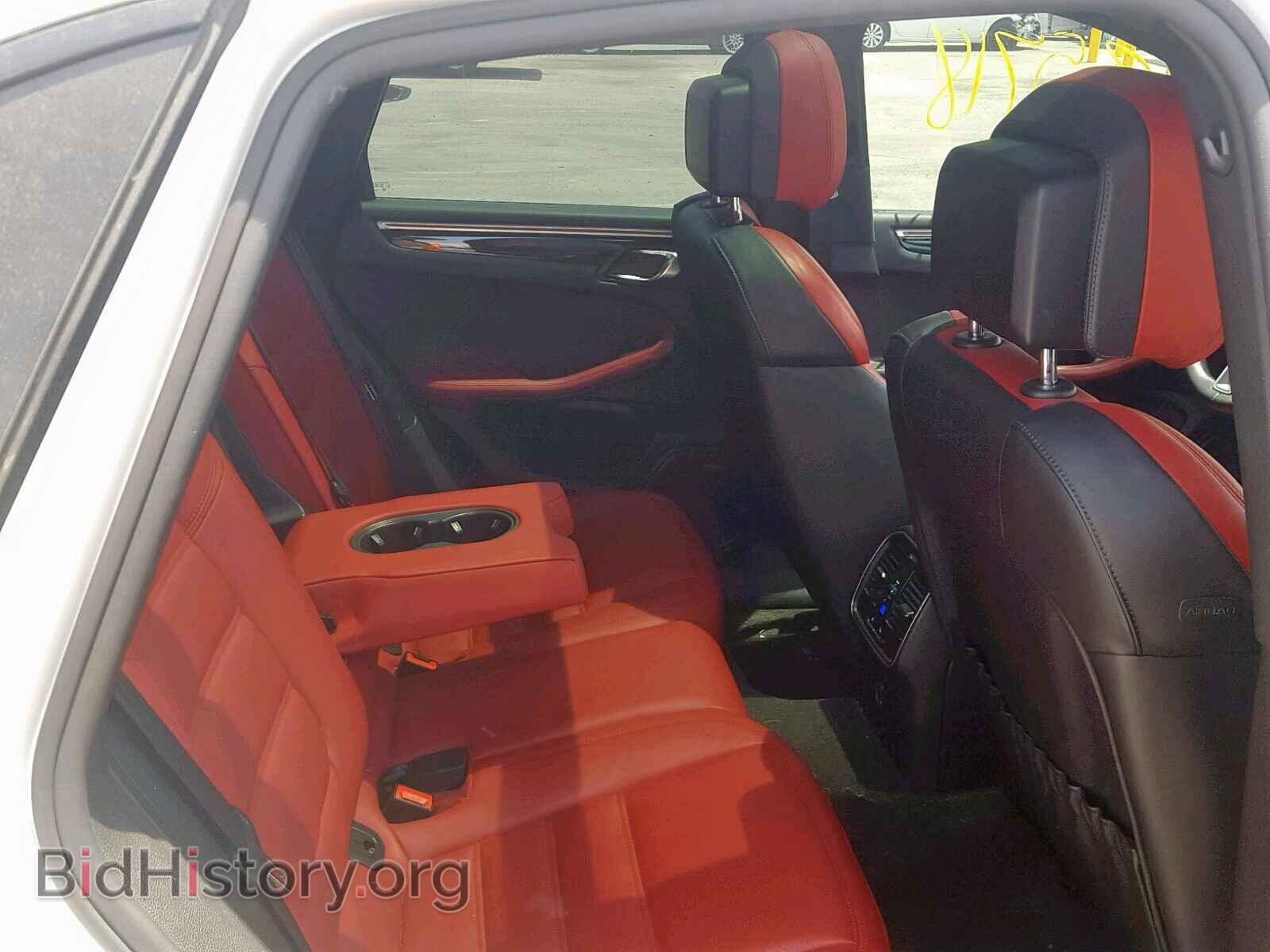 2017 PORSCHE MACAN GTS - VIN: WP1AG2A58HLB53837 - Фото 6