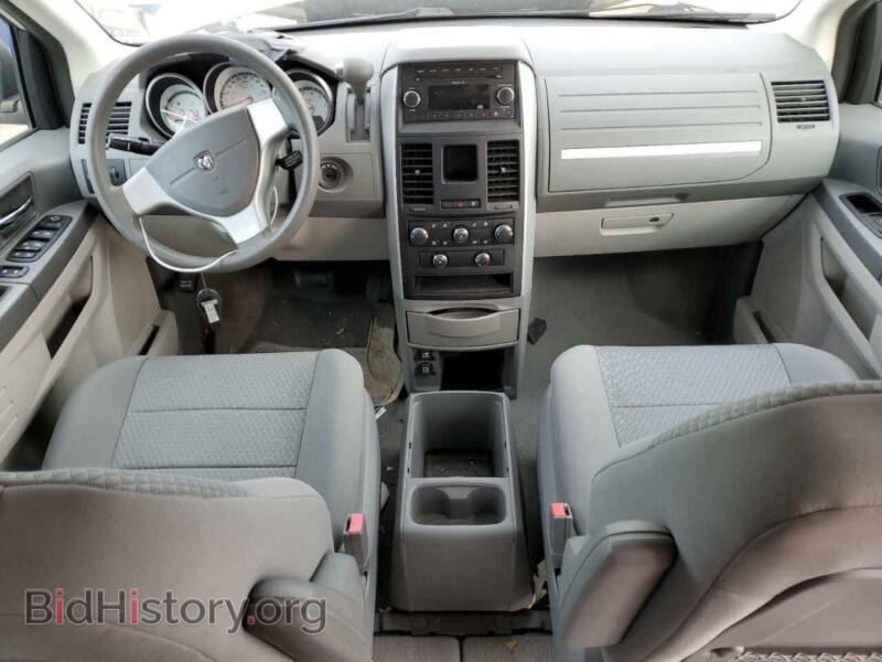 2010 Dodge CARAVAN (VIN 2D4RN4DE3AR292016) — фото 8 из 12
