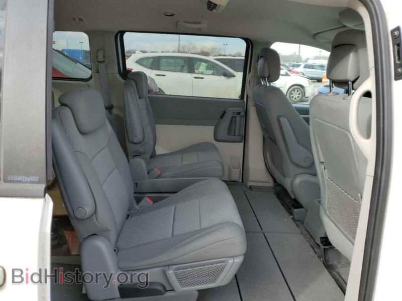 2010 Dodge CARAVAN (VIN 2D4RN4DE3AR292016) — фото 10 из 12