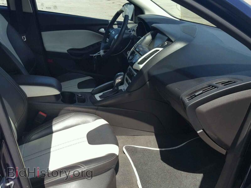 2012 Ford FOCUS (VIN 1FAHP3H26CL117015) — фото 5 из 10