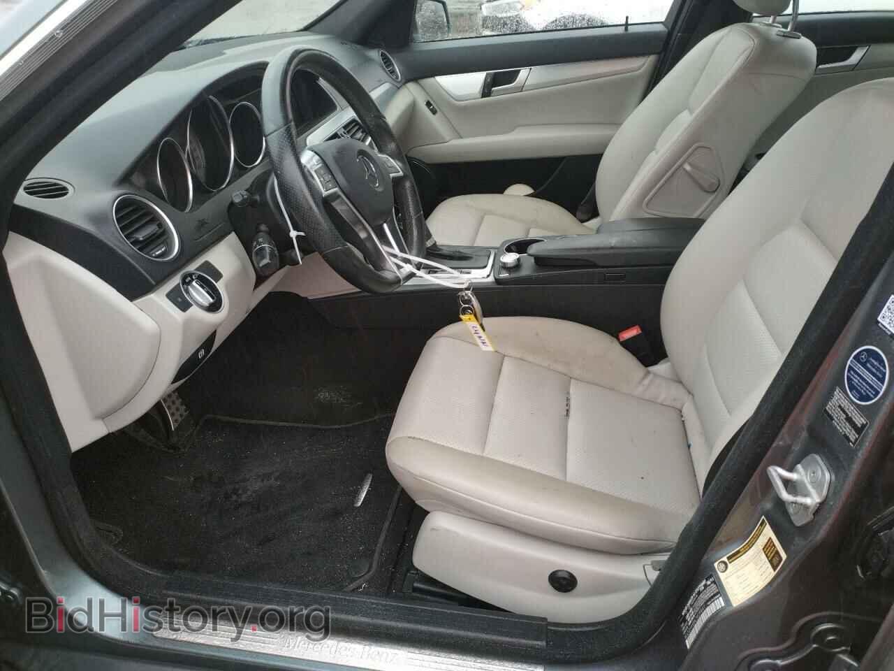 2012 MERCEDES-BENZ C-CLASS - VIN: WDDGF4HB8CA639841 - Фото 7
