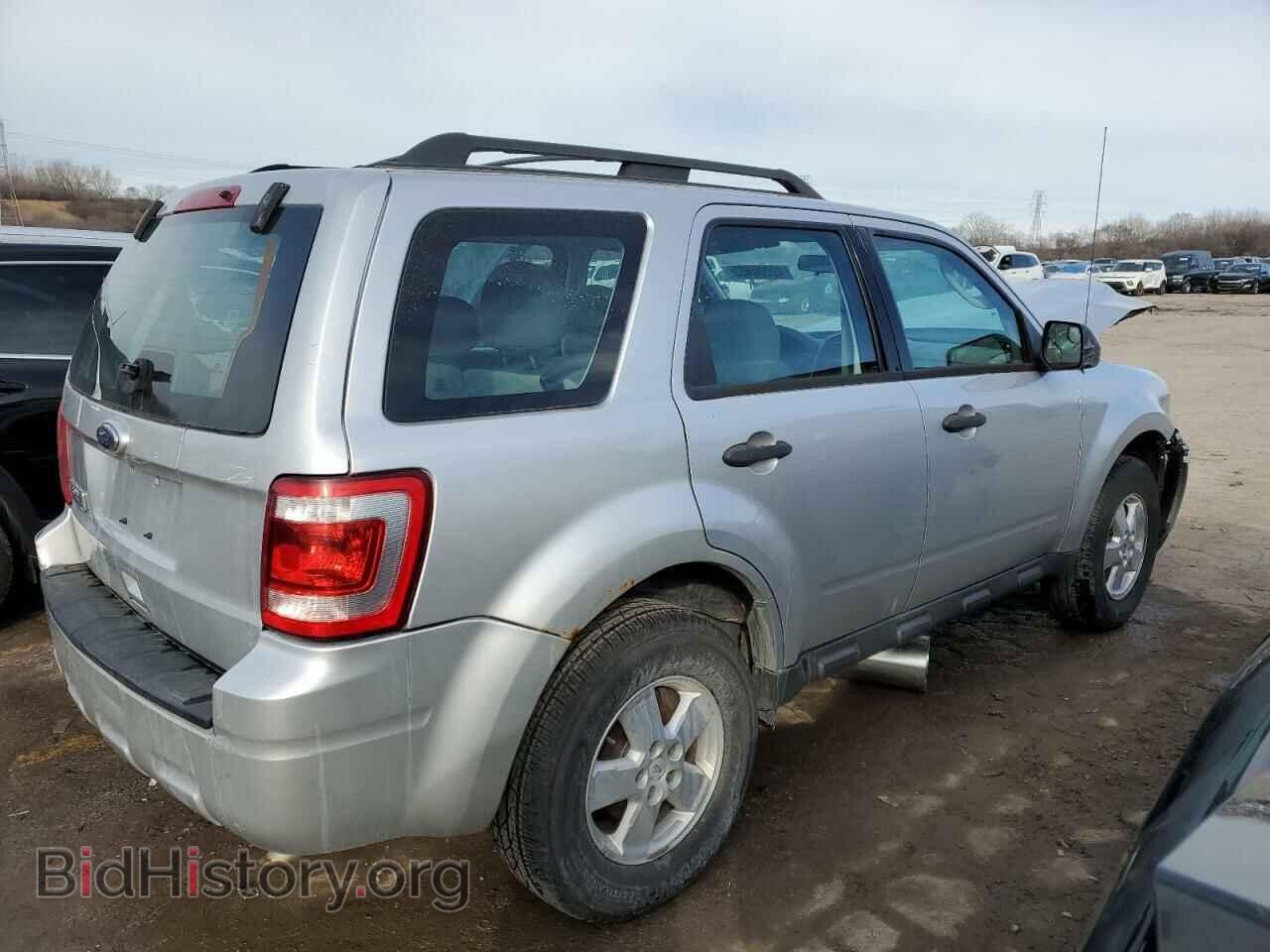 2010 FORD ESCAPE - VIN: 1FMCU0C75AKC76136 - Фото 3