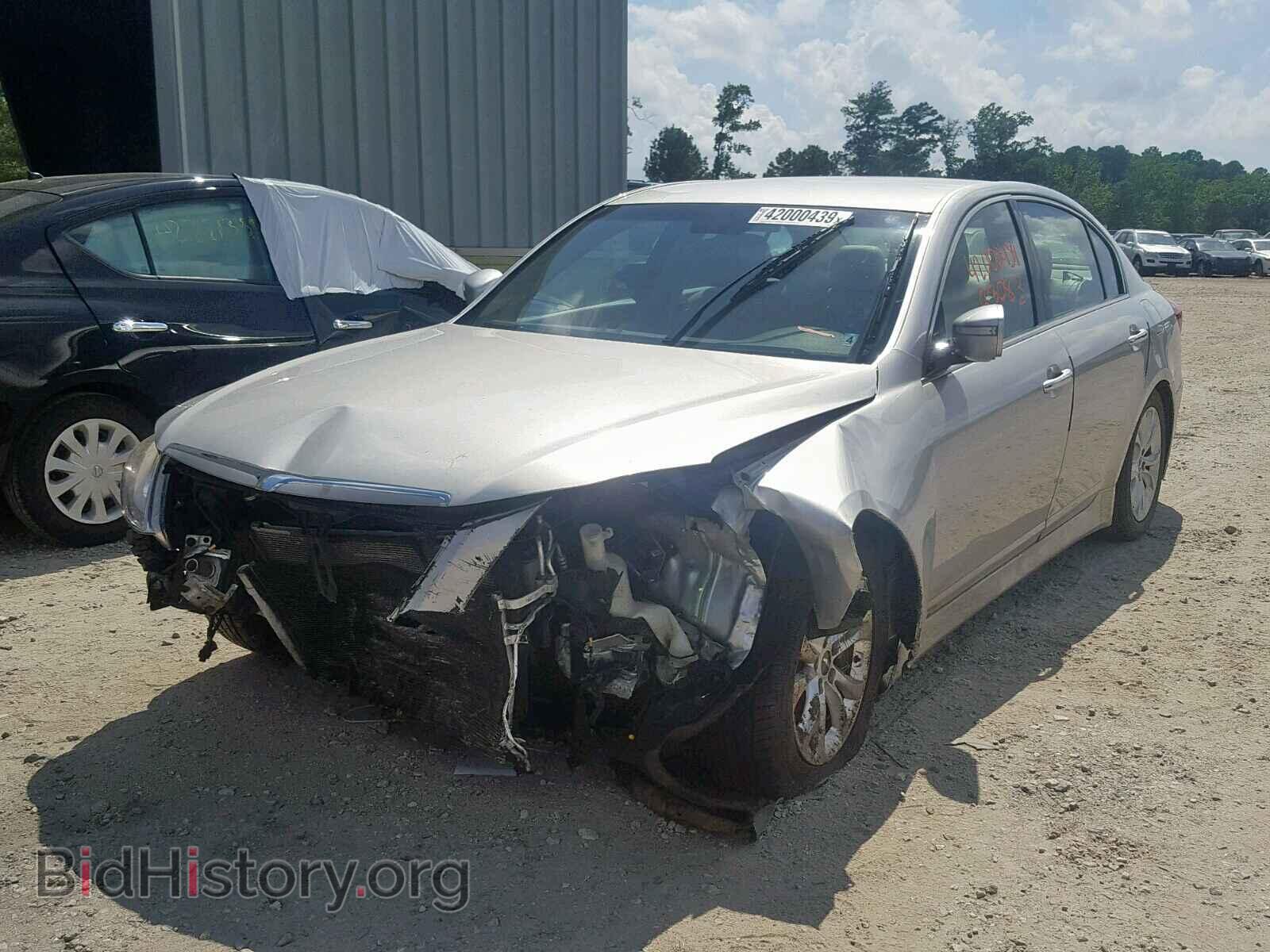 2012 HYUNDAI GENESIS - VIN: KMHGC4DD0CU177800 - Фото 2