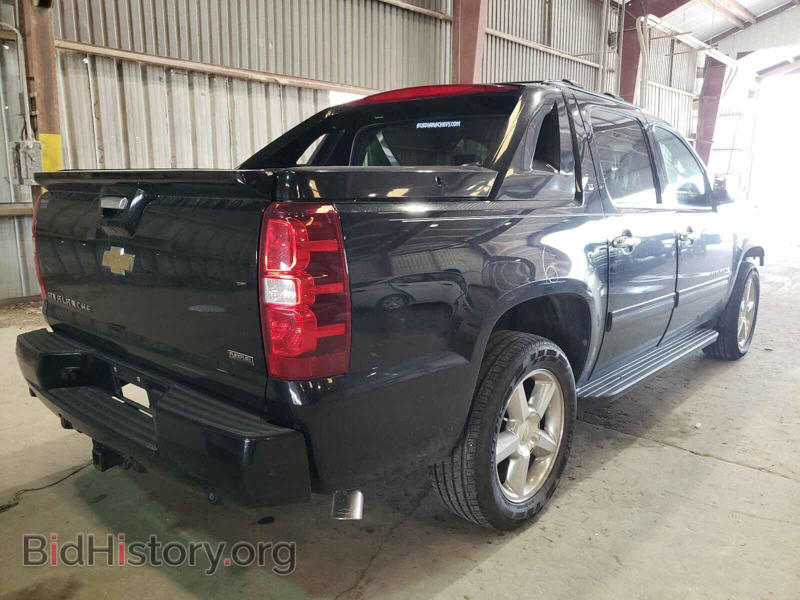 2011 CHEVROLET AVALANCHE - VIN: 3GNMCFE07BG389858 - Фото 4