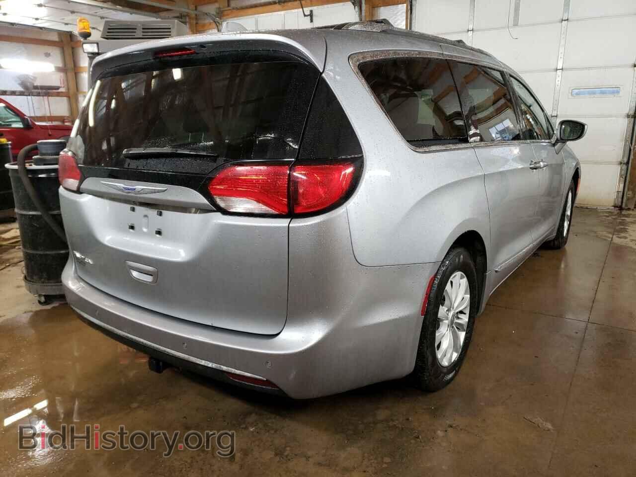 2018 CHRYSLER PACIFICA - VIN: 2C4RC1EG6JR315547 - Photo 3