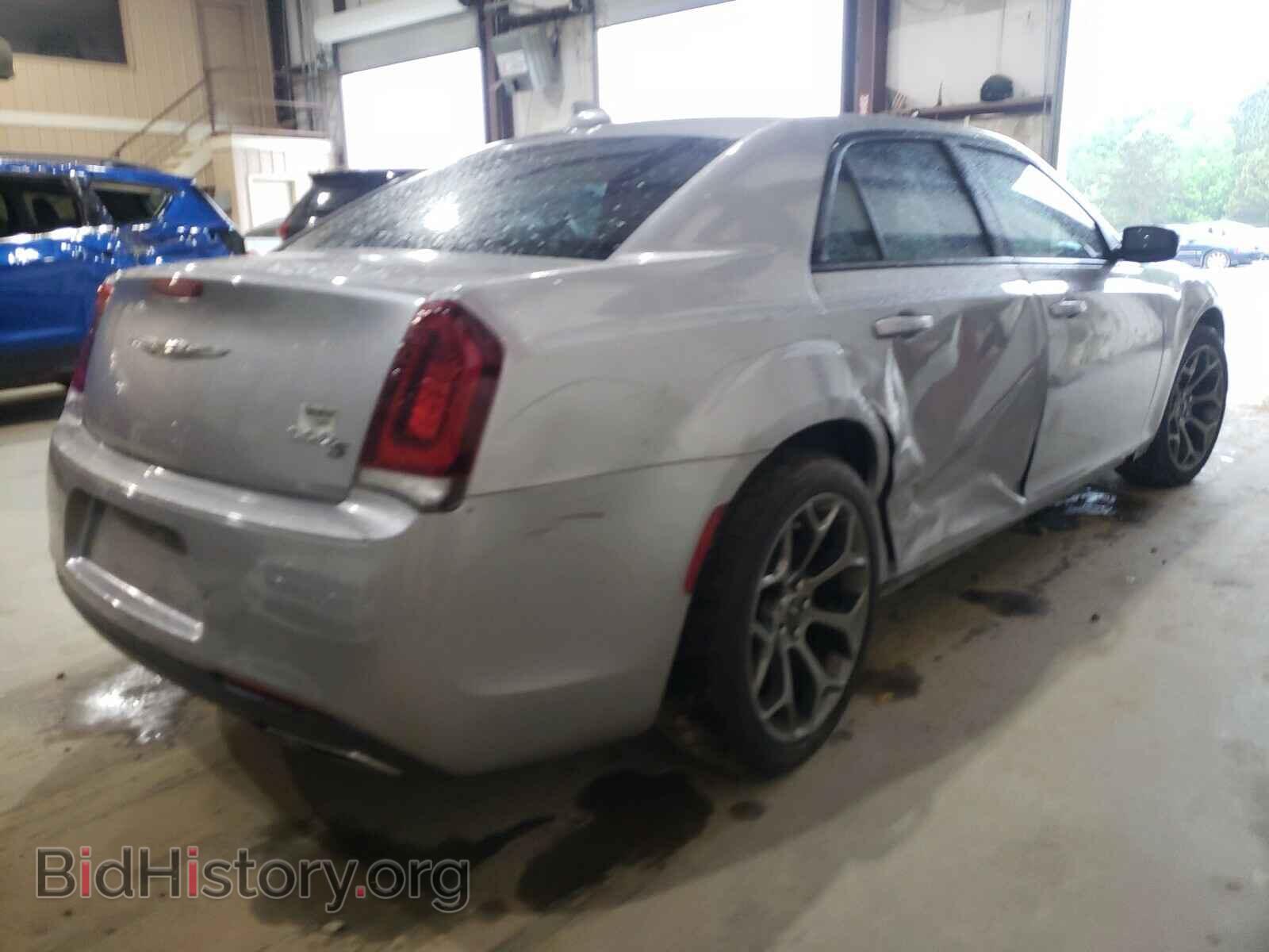 2016 CHRYSLER 300 - VIN: 2C3CCABGXGH307741 - Фото 4