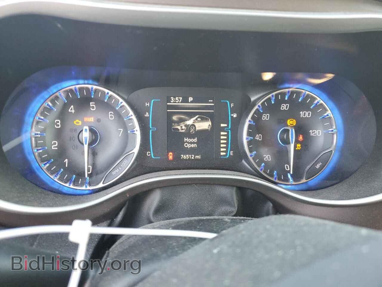2017 CHRYSLER All Models - VIN: 2C4RC1BG8HR553737 - Photo 9