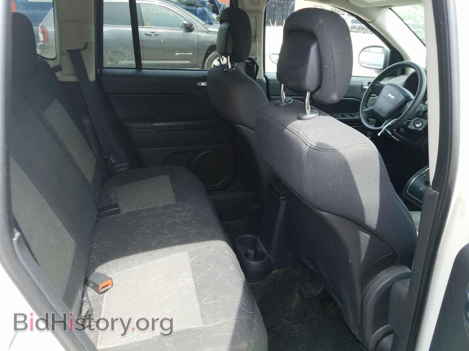 2010 JEEP COMPASS - VIN: 1J4NF4FB7AD557495 - Фото 6