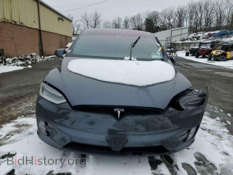 2017 Tesla MODEL X (VIN 5YJXCBE24HF065796) — photo 5 of 11