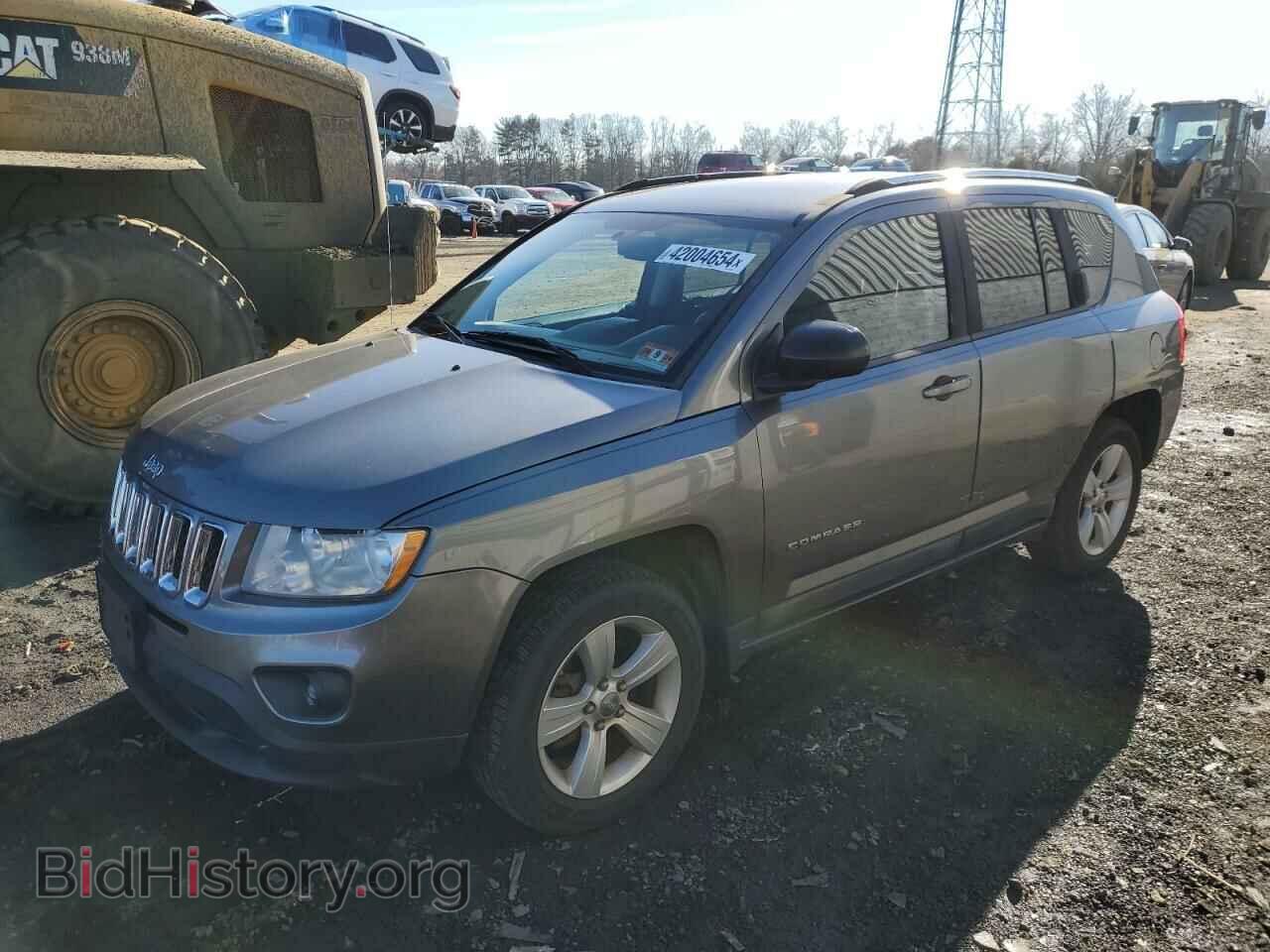 Photo 1J4NT1FA9BD219807 - JEEP COMPASS 2011