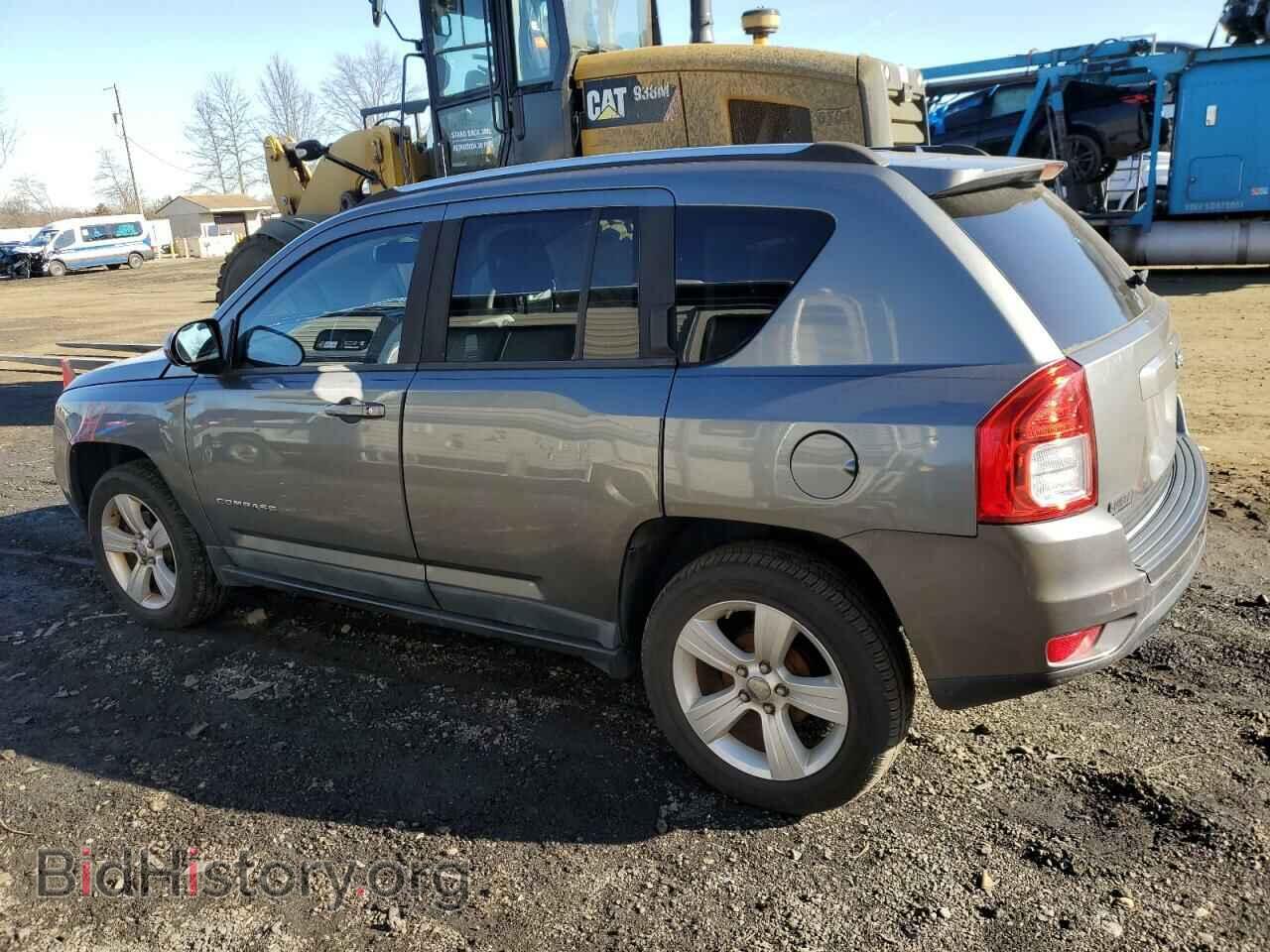 2011 JEEP COMPASS - VIN: 1J4NT1FA9BD219807 - Photo 2