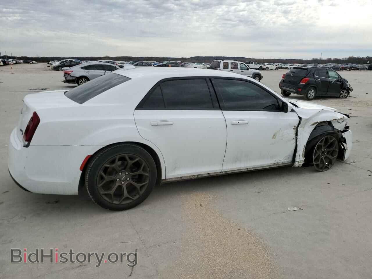 2016 CHRYSLER 300 - VIN: 2C3CCABG2GH287226 - Фото 3