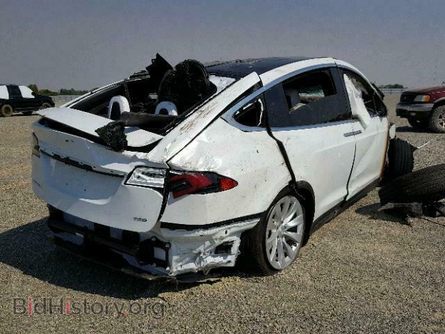 2018 TESLA MODEL X - VIN: 5YJXCBE29JF106428 - Фото 4