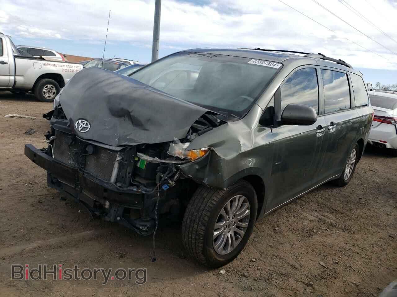 Photo 5TDYK3DC1DS282879 - TOYOTA All Models 2013