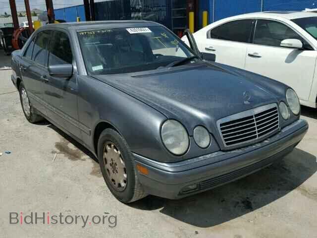 Photo WDBJF55FXVJ032175 - MERCEDES-BENZ E 320 1997