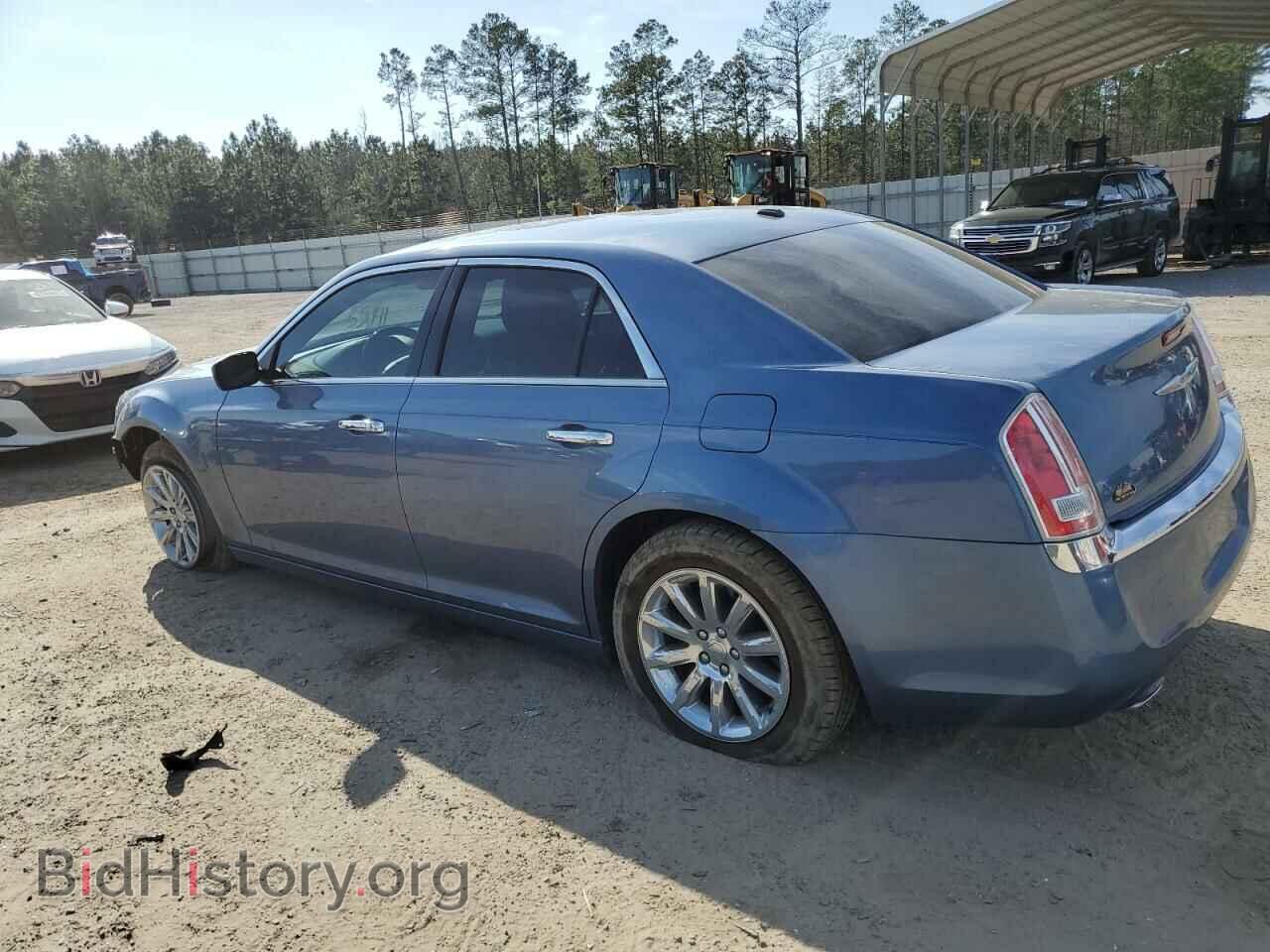 2011 CHRYSLER 300 - VIN: 2C3CA6CT5BH581114 - Фото 2