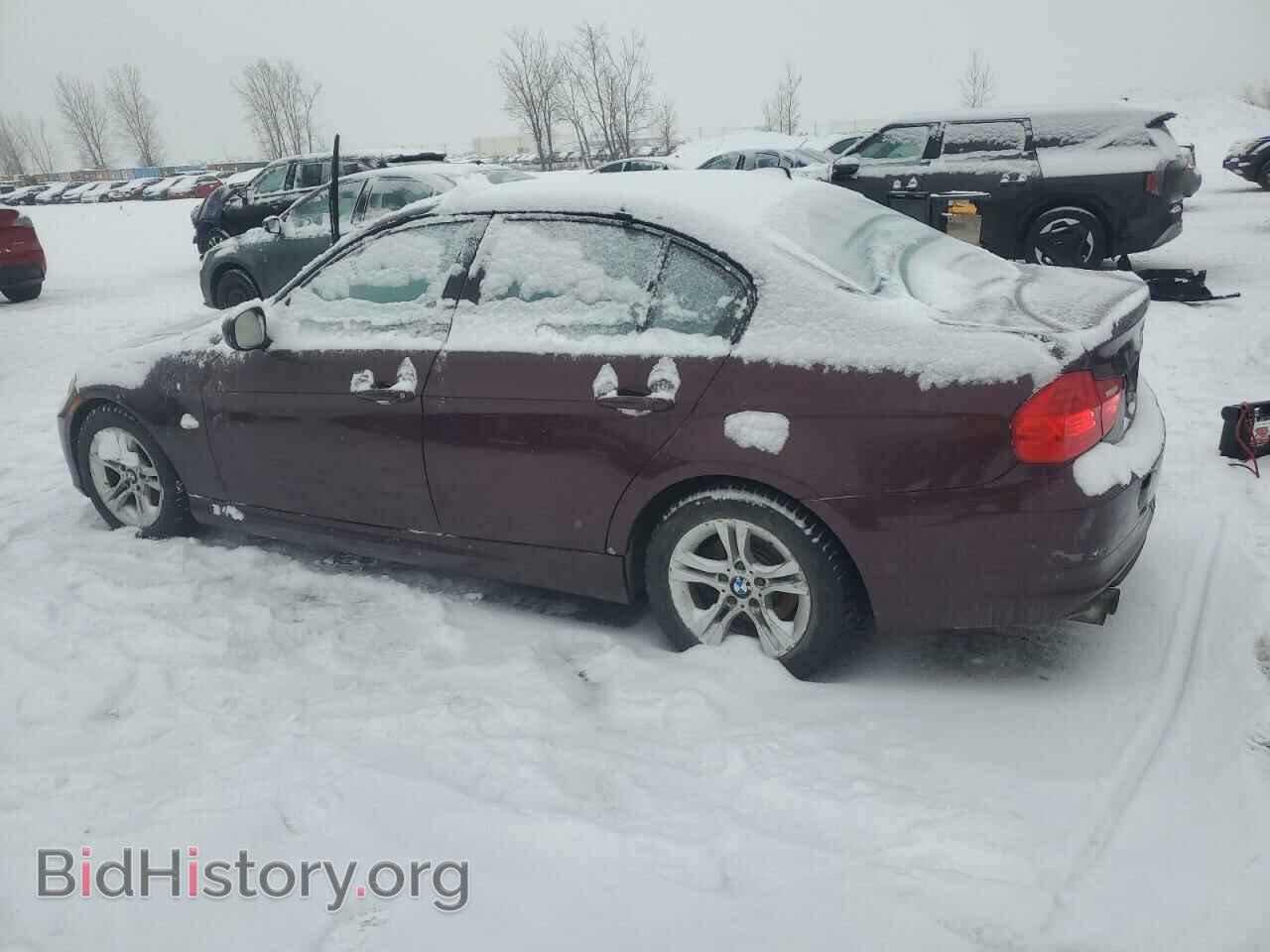 2009 BMW 3 SERIES - VIN: WBAPH73529A173174 - Фото 2