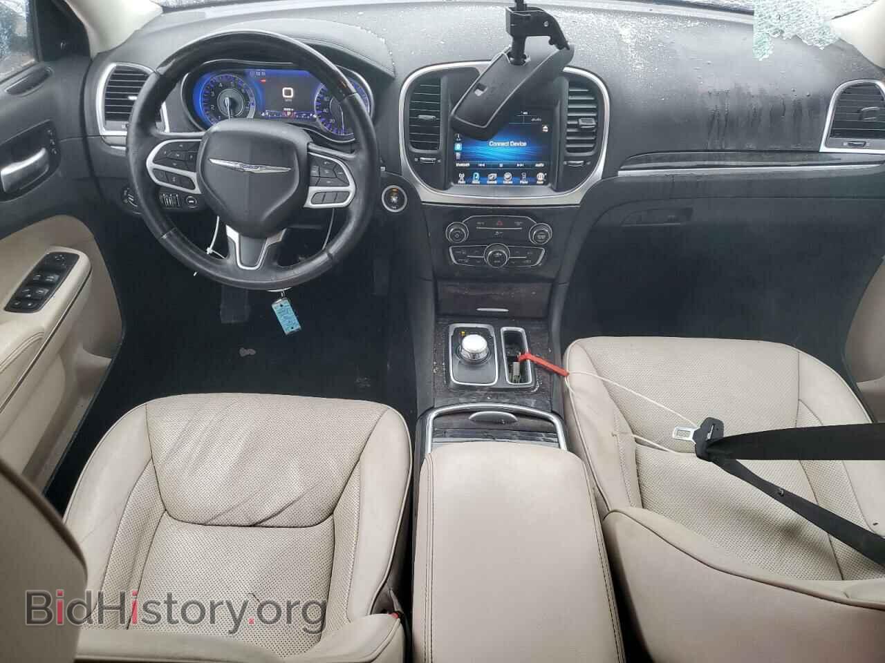 2018 CHRYSLER 300 - VIN: 2C3CCAKG3JH177535 - Фото 8