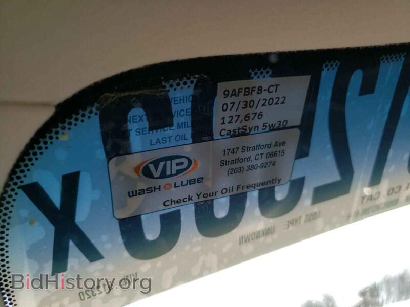 2010 Lexus IS (VIN JTHFF2C24A2512320) — photo 9 of 12