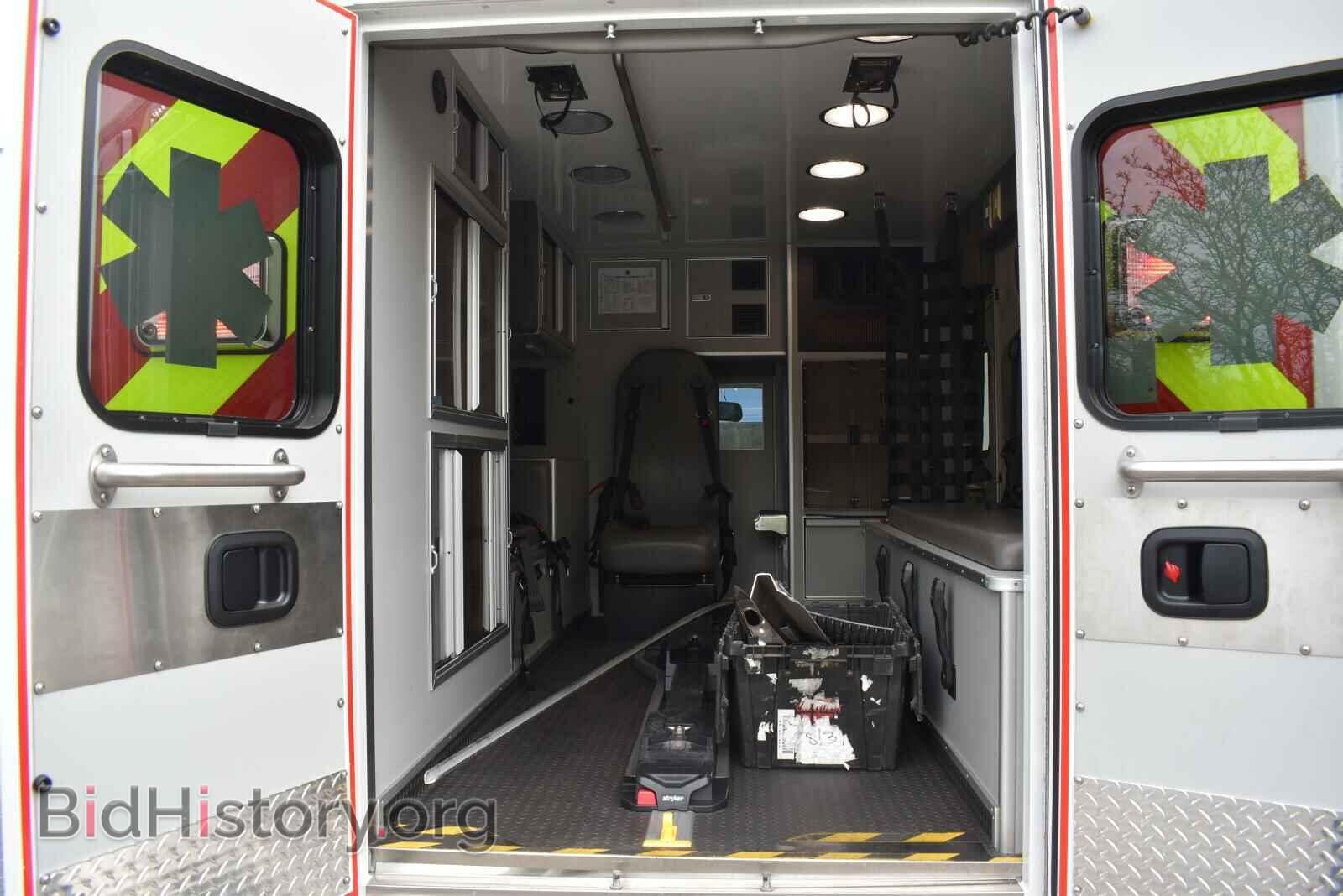 2019 FORD ECONOLINE - VIN: 1FDWE3FS2KDC42575 - Photo 9