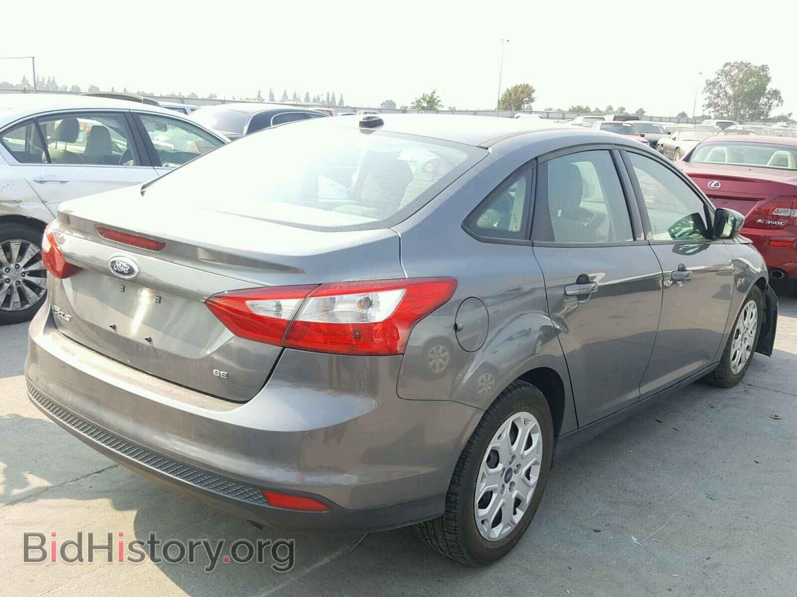2012 Ford FOCUS (VIN 1FAHP3F22CL431442) — фото 4 из 10