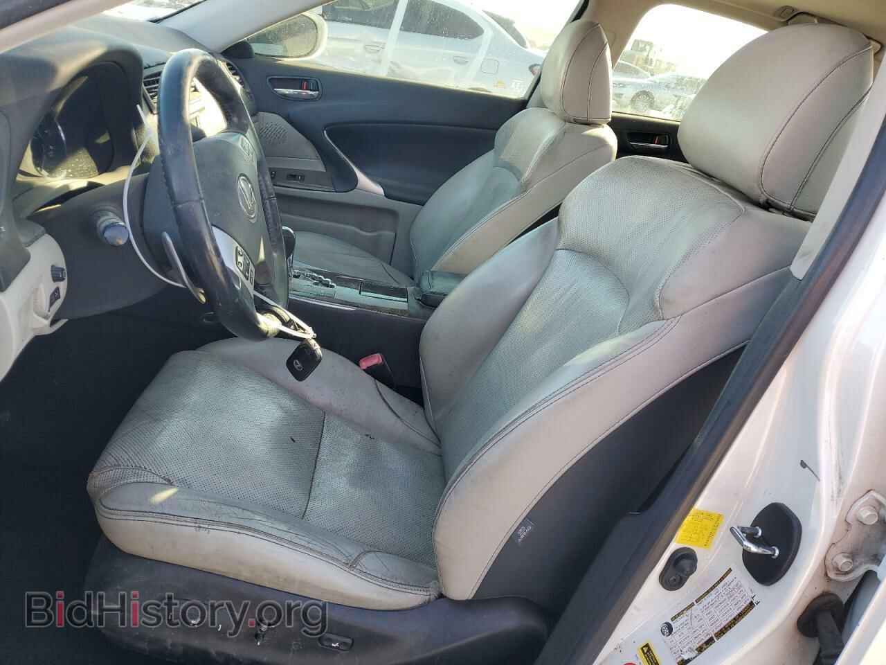 2011 LEXUS IS - VIN: JTHBF5C21B5144016 - Photo 7