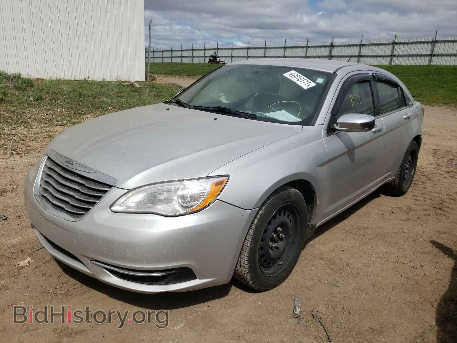 2012 CHRYSLER 200 - VIN: 1C3CCBAB5CN273463 - Фото 2